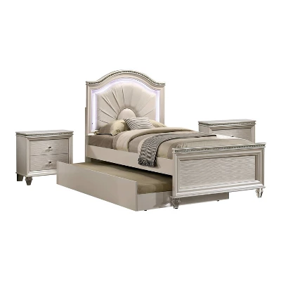 3pc Fosset Bedroom Set With 2 Nightstands Pearl White - HOMES: Inside + Out 4 3pc Fosset Bedroom Set With 2 Nightstands Pearl White - HOMES: Inside + Out - Image 4